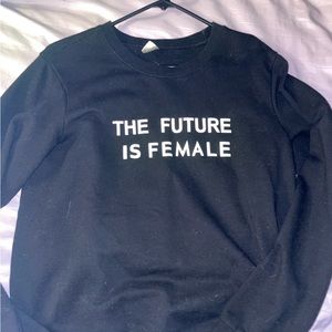 Feminist long sleeve😍
